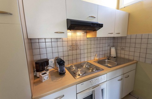 Bad Voeslau Apartment | Apartment with bedroom and sofa bed in the living room