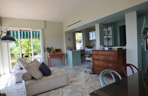 Sori Apartment | Apartment with breathtaking sea view and garden