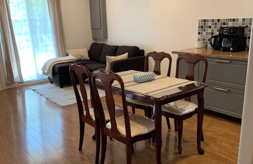Les Maskoutains Regional County Municipality Apartment | Apartment with a Balcony. Free Parking.