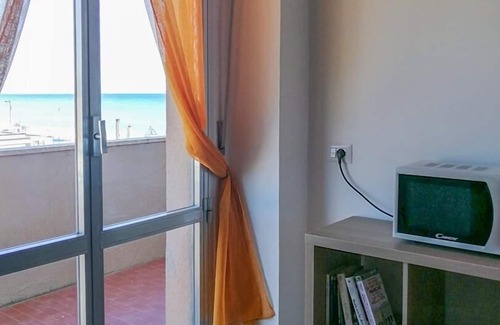 Marcelli House | Apartment with direct access to the sea in Marcelli