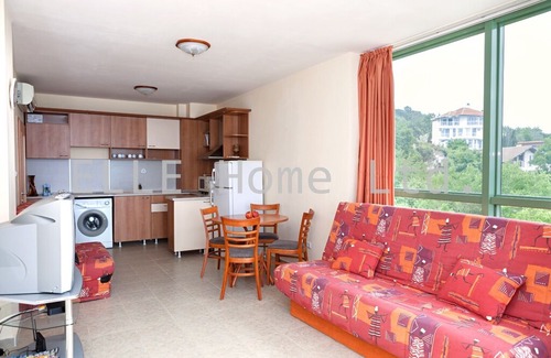 Primorski Apartment | Apartment with fantastic sea views right on the beach