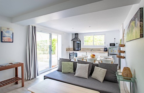Le Canon Apartment | Apartment with terrace 2 minutes walk from the beach and 5 minutes from the shops