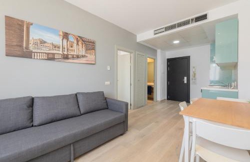 Bormujos Apartment | Apartment with free parking and pool
