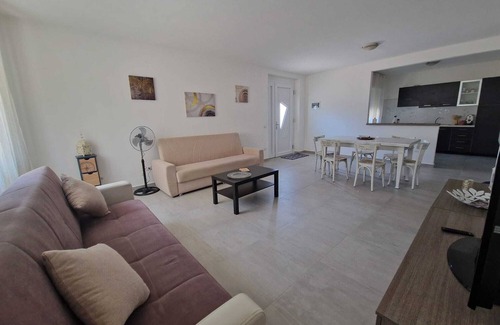 Nocera Umbra Apartment | APARTMENT WITH GARDEN - PET FRIENDLY