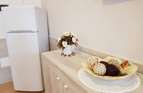 Collemeto House | Apartment with garden