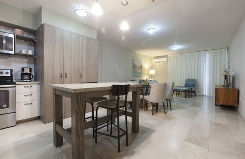 La Paz Apartment | Apartment with GREAT LOCATION, 1 block from the boardwalk
