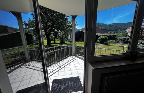 Freudenberg Apartment | Apartment with green view terrace & newly renovated 24h check-in