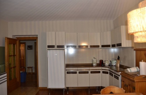 Cortina d'Ampezzo Apartment | Apartment with three bedrooms and garden in Chiave