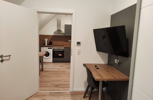 Leimen Apartment | Apartment with kitchen and bathroom