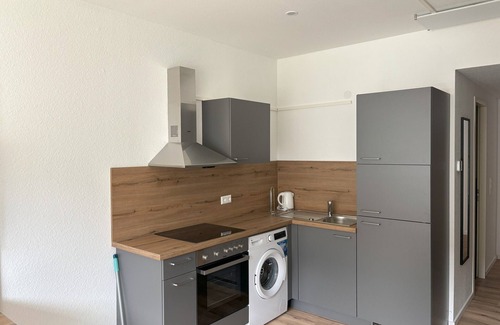 Leimen Apartment | Apartment with kitchen and bathroom