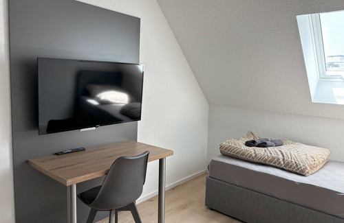 Leimen Apartment | Apartment with kitchen, bathroom and 2 bedrooms