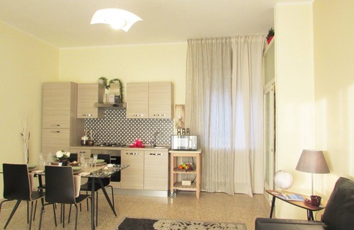 Viadanica Apartment | Apartment With Large Panoramic Terrace For A Full Relaxation Stay