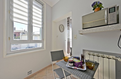 Mont Duplan Apartment | Apartment with lovely view of park 5 minutes from the center on foot
