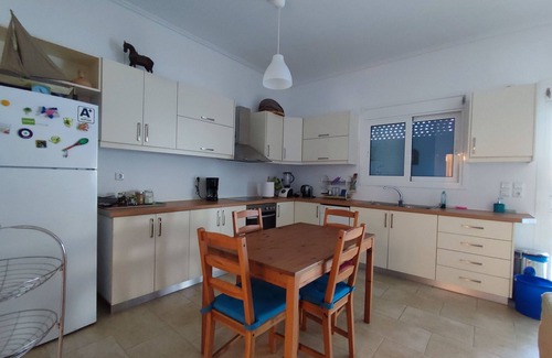 Platana Apartment | Apartment with panoramic sea view-3 Bedrooms-2 Bathrooms-Sleeps 6
