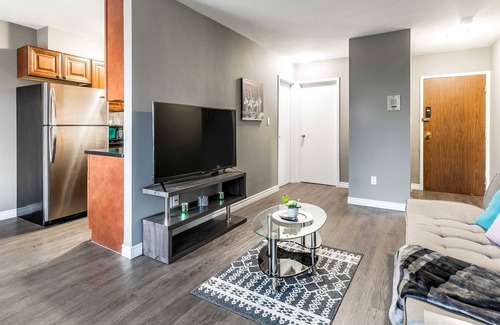 Rosedale Apartment | Apartment with Patio - Near DT Hamilton!