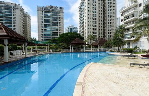 Barra da Tijuca Apartment | Apartment with Pool and Garage | FL 960/520