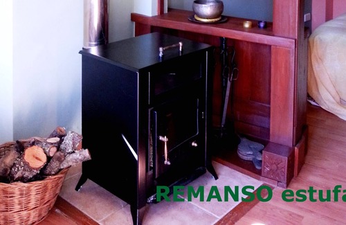 Plasenzuela Apartment | Apartment with pool and whirlpool
