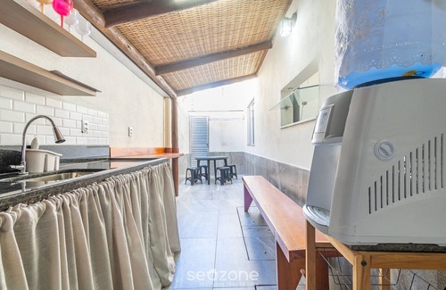 Taperapua Beach Apartment | Apartment With Pool and Barbecue Pdl005