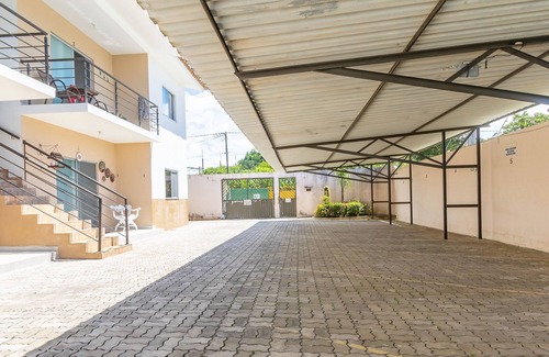 Taperapua Beach Apartment | Apartment With Pool and Barbecue Pdl005