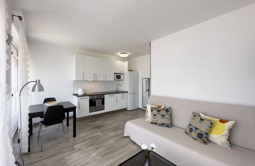 Gava Apartment | Apartment with pool in Gavá Mar