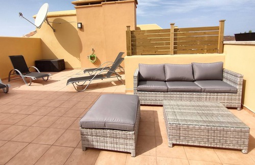 Geafond Apartment | Apartment with private terrace and sea view