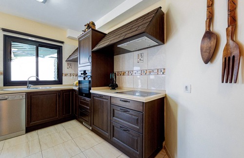 La Guancha Apartment | Apartment with private terrace in villa, beautiful sea and mountain view