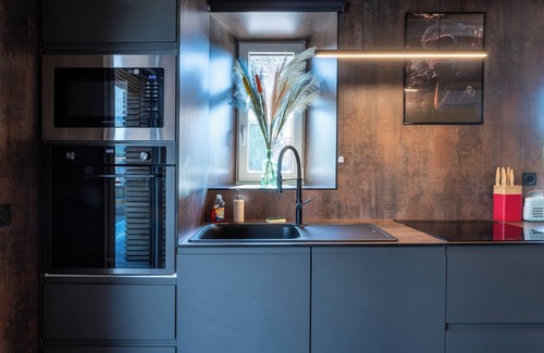 Seynod Condo | Apartment with private pool in Annecy