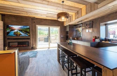 Seynod Condo | Apartment with private pool in Annecy
