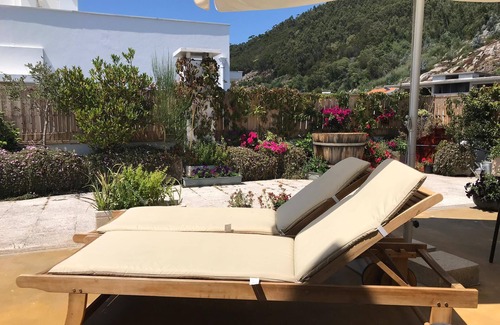 Monserrate Apartment | Apartment with terrace, sea and mountain views