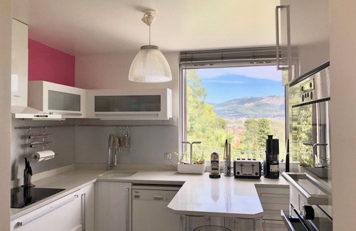 Le Mourillon Apartment | Apartment with roof terrace and magnificent sea view!