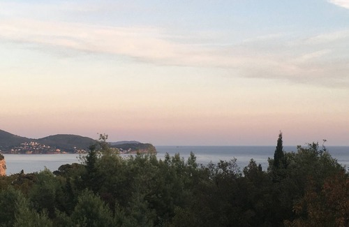 Le Mourillon Apartment | Apartment with roof terrace and magnificent sea view!