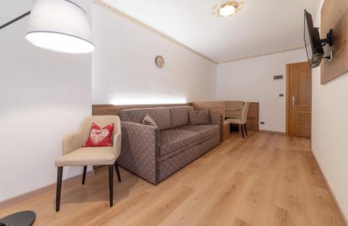 Rocca Pietore Apartment | Apartment with Sauna at Pineta Pastry