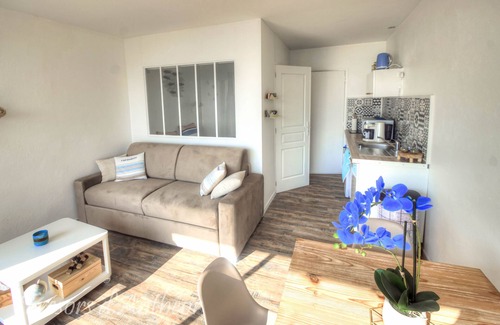 Antheor Apartment | Apartment with sea and beach view on foot in Anthéor