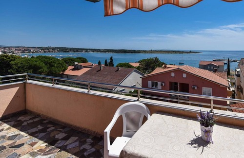 Novalja Apartment | Apartment with sea and city view