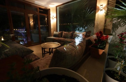 Achakkar Apartment | Apartment with sea views, 3 bedrooms, 2 bathrooms, and parking.