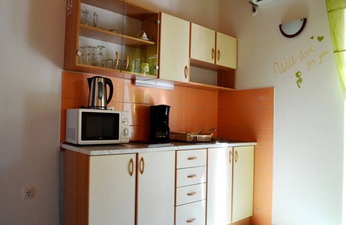 Senj Apartment | Apartment with shared swimming pool