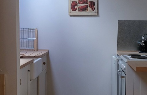 Maldon Apartment | Apartment with shops and cafes right on you doorstep