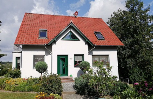 Demmin Apartment | Apartment with south balcony on the beautiful Peene - Apartment with south balcony