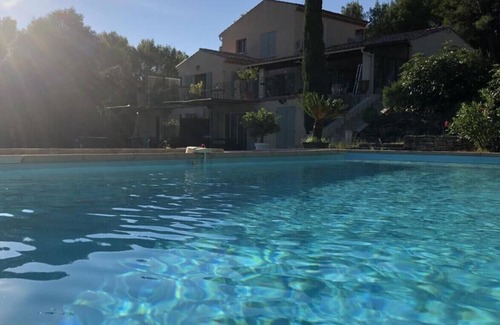 Venelles Apartment | Apartment with spa, in the heart of the Aix countryside