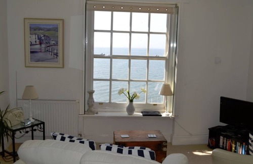 Sidmouth Apartment | Apartment with stunning sea view.