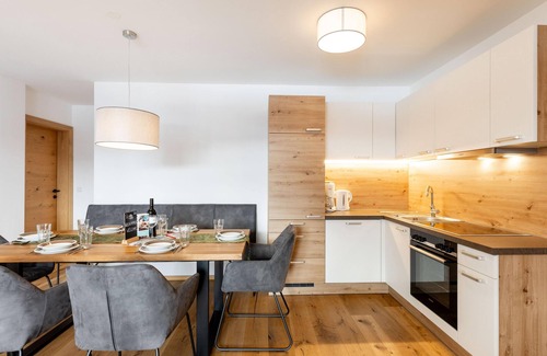 Mauterndorf Apartment | Apartment with swimming pool