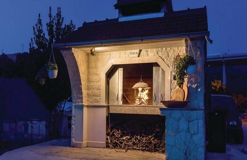 Sibenik Apartment | Apartment with swimming pool and 2 rooms