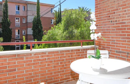 Comarruga Apartment | Apartment with terrace and communal pool