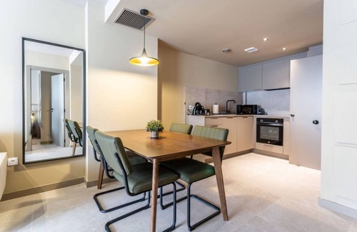 La Petxina Apartment | APARTMENT WITH TERRACE IN VALENCIA
