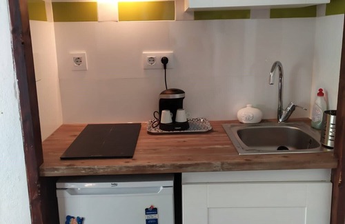 Santa Marina Apartment | APARTMENT WITH TERRACE-SOLARIUM AND OWN PATIO, PATIO DEL LIMONERO