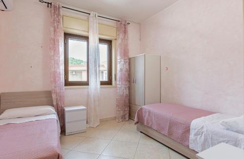 Aci San Filippo Apartment | Apartment with Terrace in Aci Catena