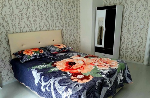 Melikgazi Apartment | Apartment with terrace and large park in front of the door. next to historic part mimsin