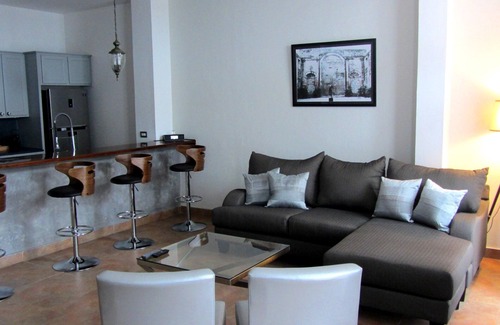 Casco Viejo Apartment | Apartment with the services of a boutique hotel-Heart of Old town(Casco Antiguo)
