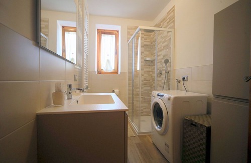 Rovetta Apartment | APARTMENT WITH TWO BEDROOMS, DINING ROOM, KITCHEN AND BATHROOM WITH SHOWER