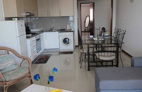 Mindelo Apartment | Apartment with view on Laginha beach
